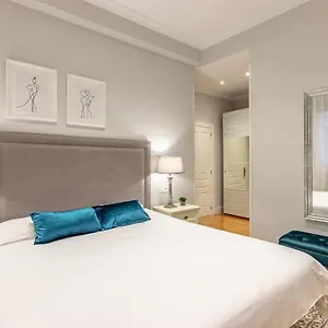 Amplio Y Elegante En Casco Viejo Con Parking Apartamento Bilbao